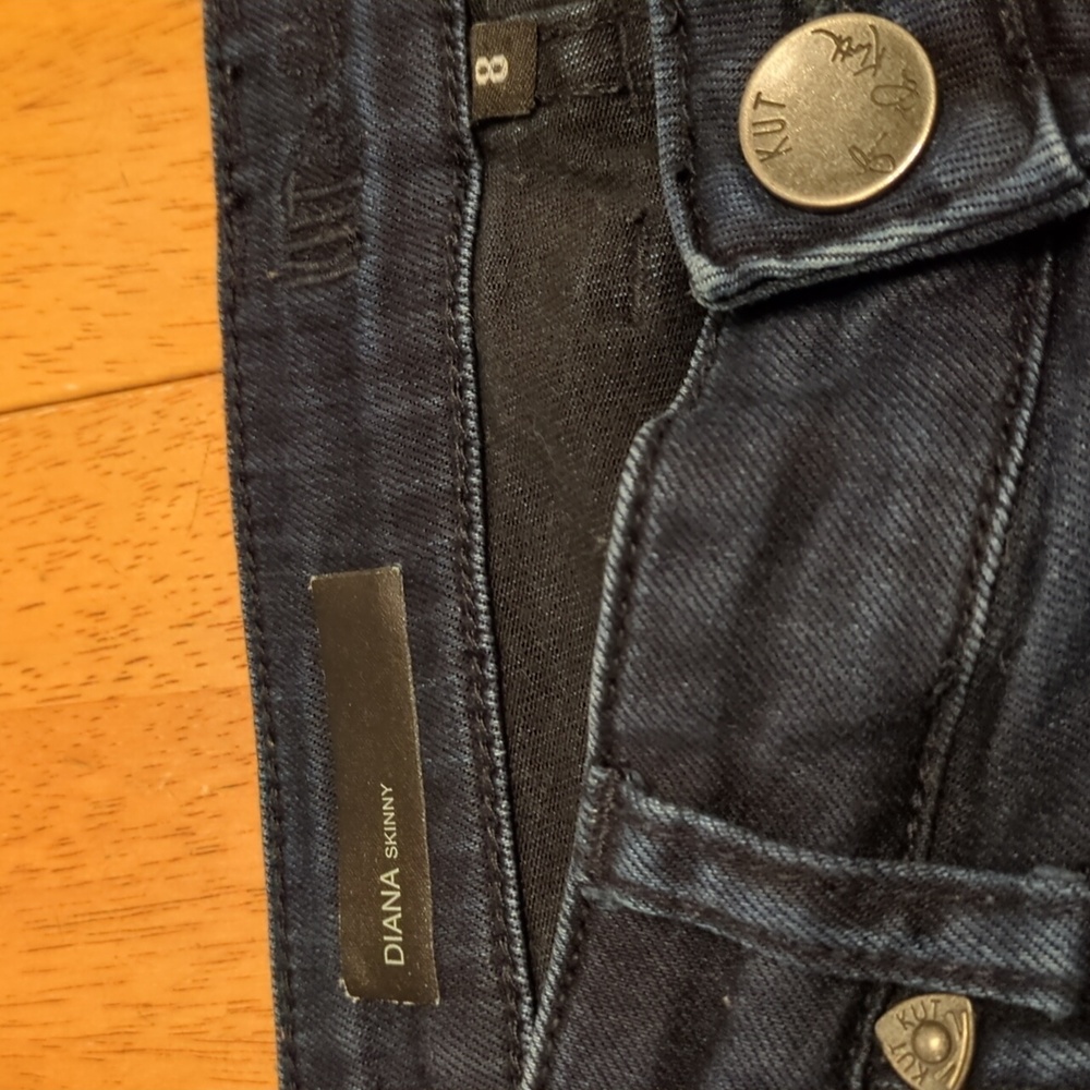 Kut from the Kloth Womens Deep Indigo Skinny Jeans.  Diana skinny - Picture 2 of 8
